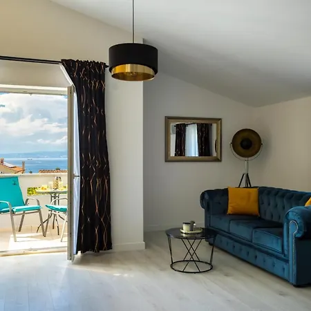 Aqua Apartment *