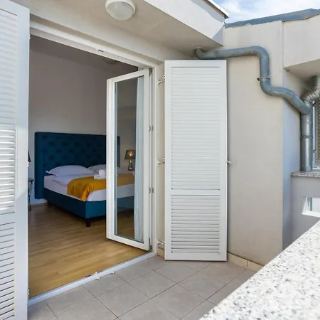 Aqua Apartment *
